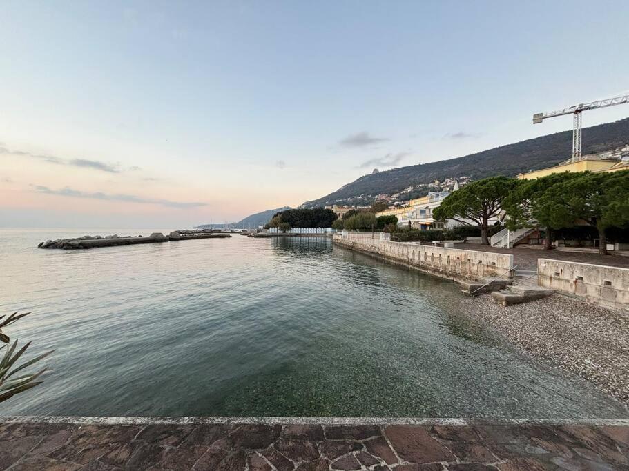 Amedeo'S Sea House Appartement Triëst Buitenkant foto